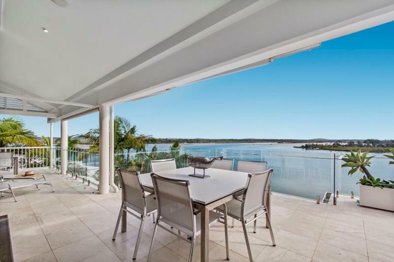 Noosa Quays Aparthotel Екстериор снимка